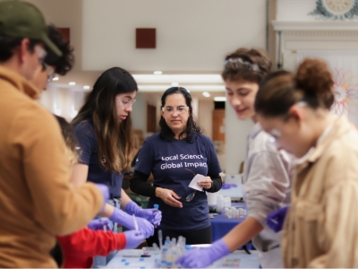 NBC CONNECTICUT: Las charlas de Senderos a la Ciencia presentan a los jóvenes latinos oportunidades en STEM
